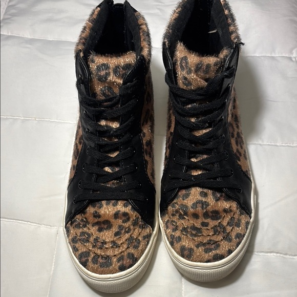American Eagle Leopard Print High-Top Sneakers - Picture 1 of 10